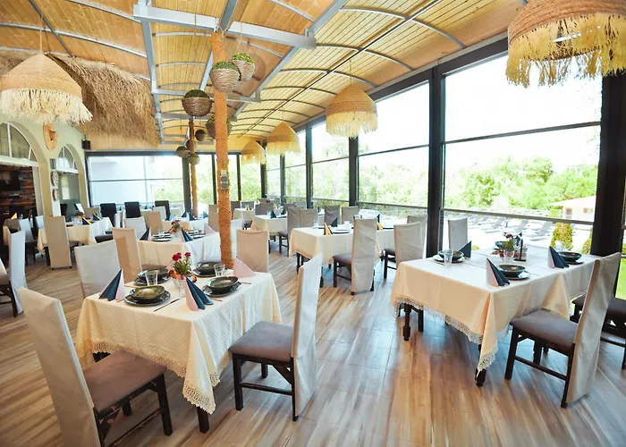 и марая Hotel Carevo